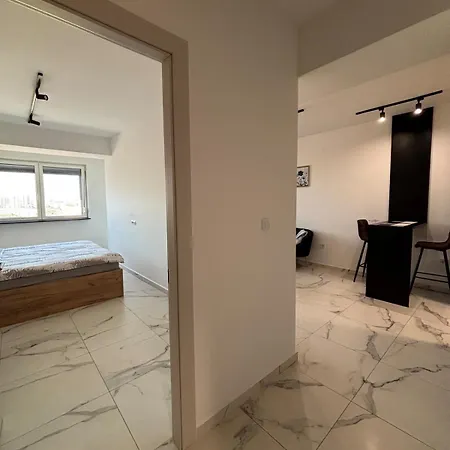 Bright & With View 아파트 스코페