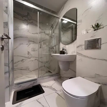 Apartament Bright & With View